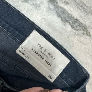 rag & bone Men’s standard issue Fit 1 skinny leg. Size 36